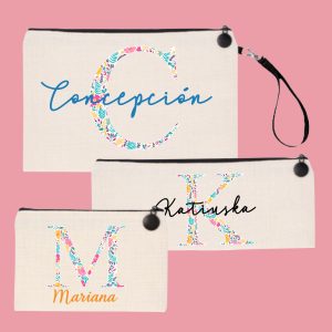 Monedero y estuche con inicial de flores y nombre