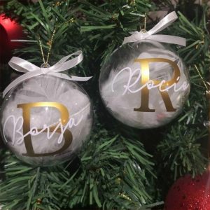 Bolas de Navidad con inicial y nombre