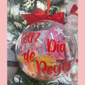 La bola de Navidad rellena